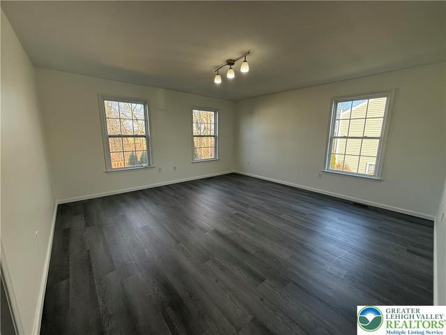 4141 Walter Road, Bethlehem Twp, PA 18020