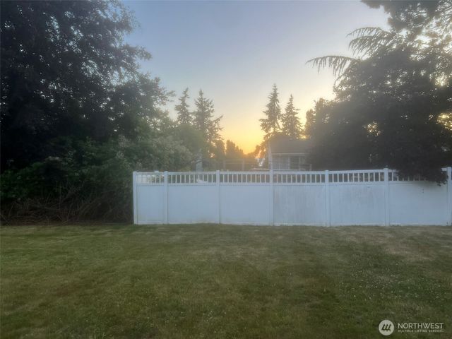 8312 45th Place W, Mukilteo, WA 98275