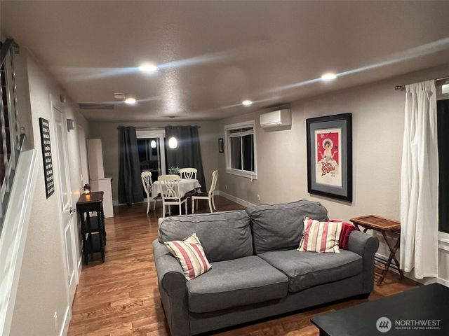 8312 45th Place W, Mukilteo, WA 98275