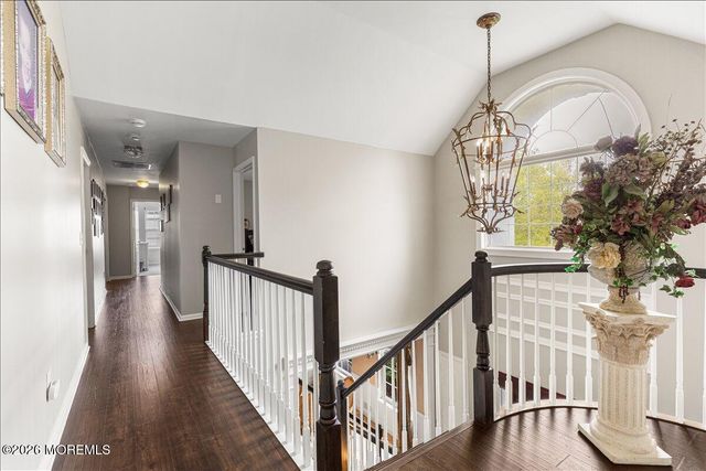 13 Iris Circle, Manalapan, NJ 07726