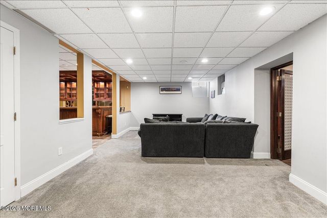 13 Iris Circle, Manalapan, NJ 07726