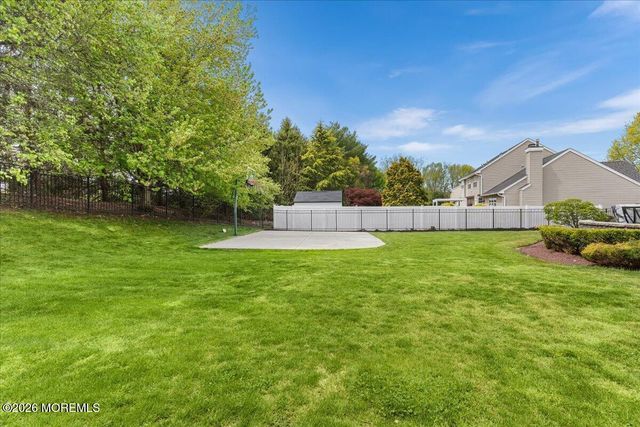 13 Iris Circle, Manalapan, NJ 07726