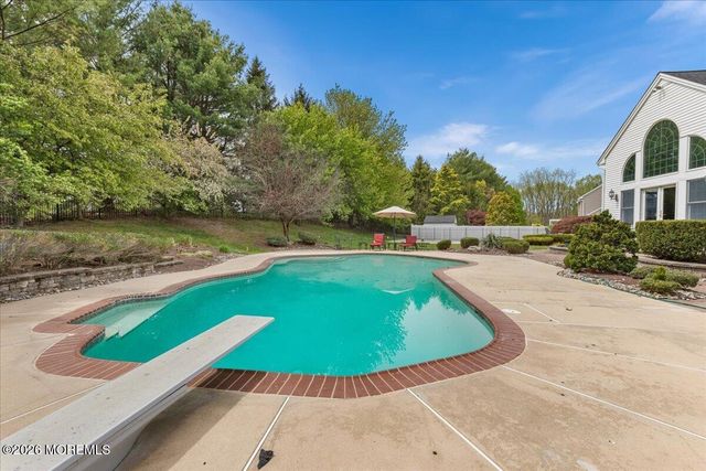 13 Iris Circle, Manalapan, NJ 07726