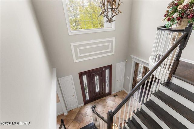 13 Iris Circle, Manalapan, NJ 07726