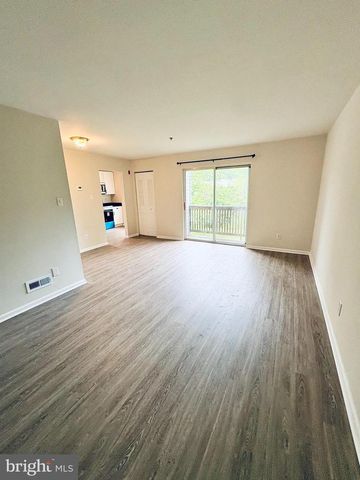221B HIGHLAND BLVD, New Castle, DE 19720
