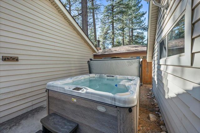 39187 N Bay Drive, Big Bear, CA 92315
