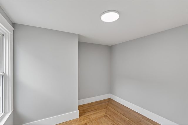 18 Huron Street, Warwick, RI 02889