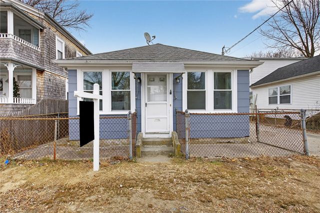 18 Huron Street, Warwick, RI 02889