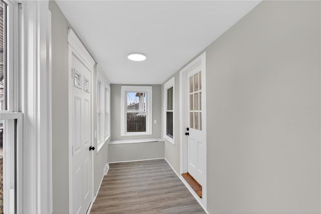 18 Huron Street, Warwick, RI 02889