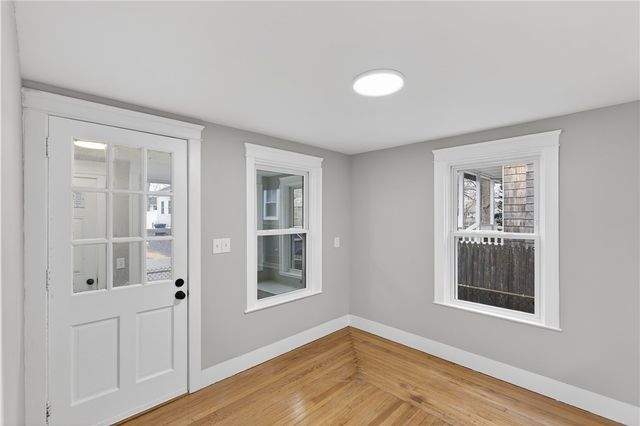 18 Huron Street, Warwick, RI 02889