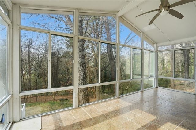 521 Rue Montaigne, Stone Mountain, GA 30083