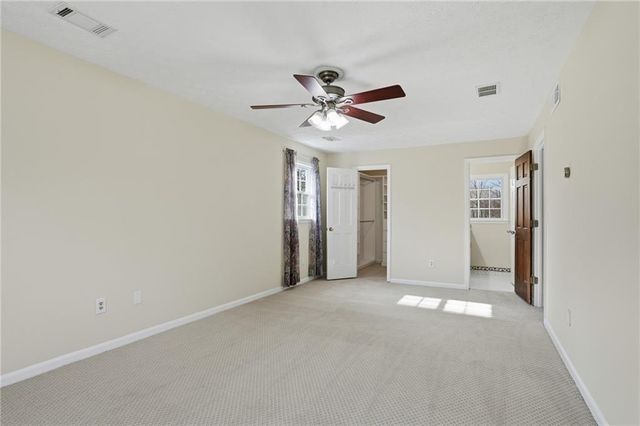 521 Rue Montaigne, Stone Mountain, GA 30083