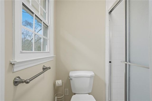 521 Rue Montaigne, Stone Mountain, GA 30083