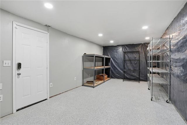 521 Rue Montaigne, Stone Mountain, GA 30083