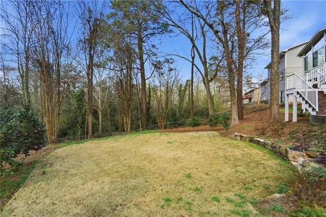 521 Rue Montaigne, Stone Mountain, GA 30083