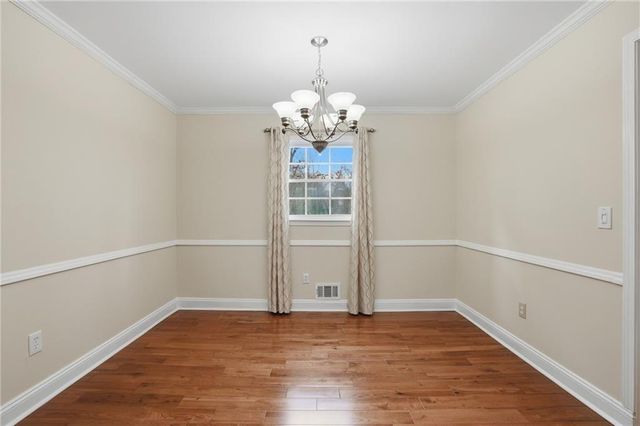 521 Rue Montaigne, Stone Mountain, GA 30083