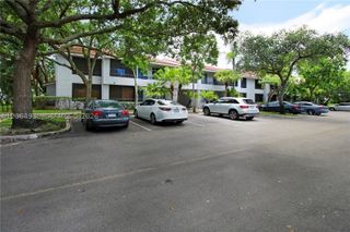 831 Lyons Rd 23101, Coconut Creek, FL 33063