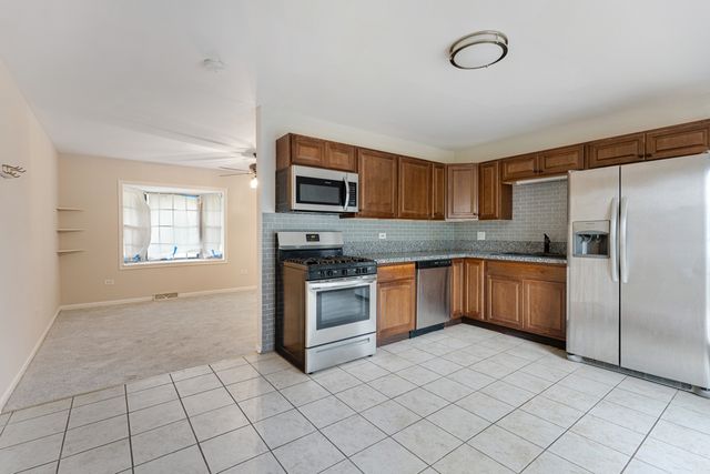 110 N Oak Lane, Glenwood, IL 60425
