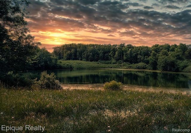 300 W Dewey Road, Owosso, MI 48867