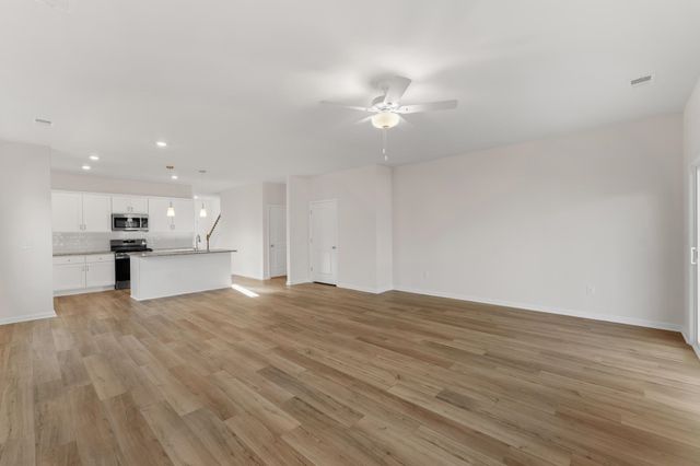 7077 Fairview Falls Drive, Chesnee, SC 29323