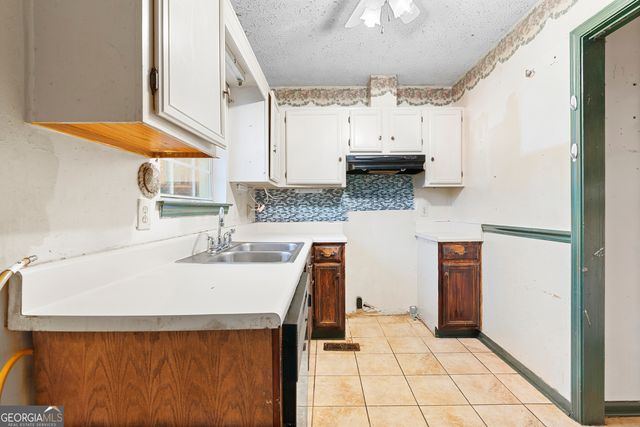 6 Highpoint Court, Cartersville, GA 30120