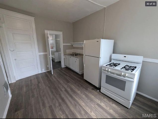 3648 Shenandoah Avenue, St Louis, MO 63110