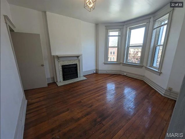 3648 Shenandoah Avenue, St Louis, MO 63110