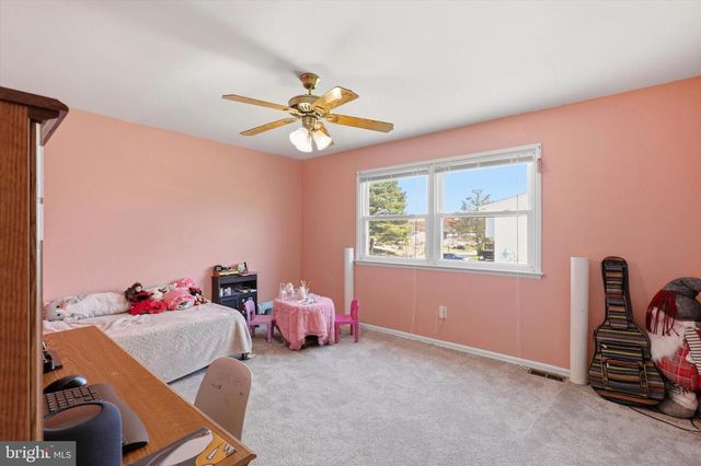 1590 DAWS RD, Blue Bell, PA 19422