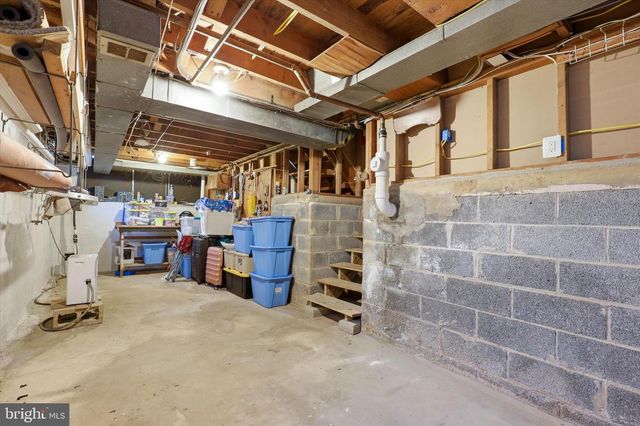 1590 DAWS RD, Blue Bell, PA 19422