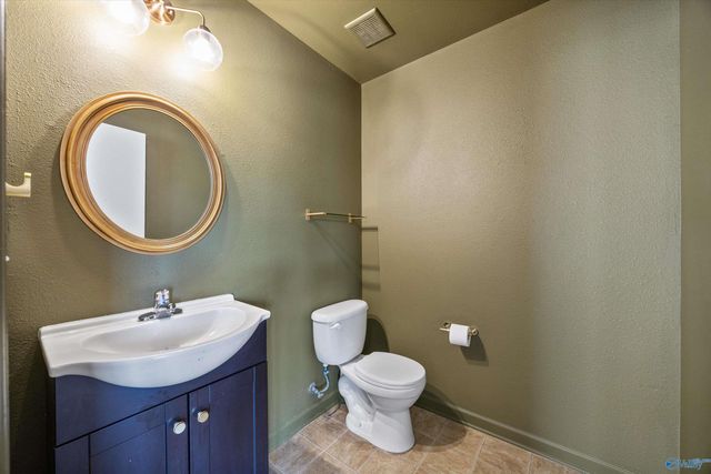 2403 Bell Manor Drive SW, Huntsville, AL 35803