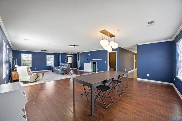 2403 Bell Manor Drive SW, Huntsville, AL 35803