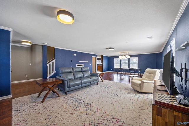 2403 Bell Manor Drive SW, Huntsville, AL 35803