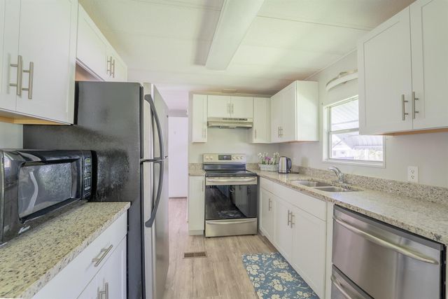 176 W Caribbean, Port St. Lucie, FL 34952