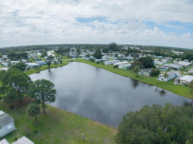 176 W Caribbean, Port St. Lucie, FL 34952
