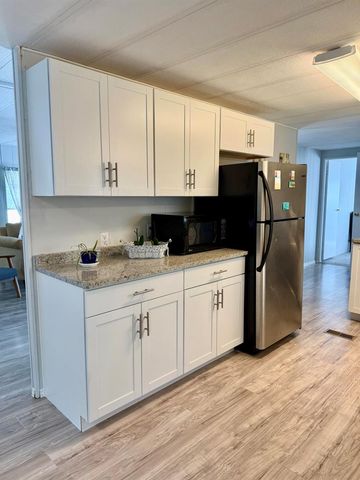 176 W Caribbean, Port St. Lucie, FL 34952