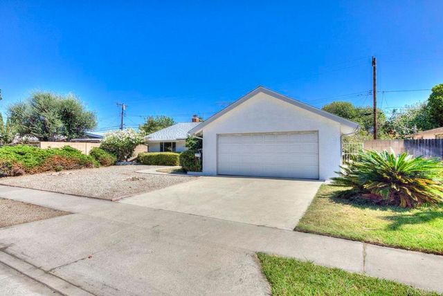 2228 Maple Street, Costa Mesa, CA 92627
