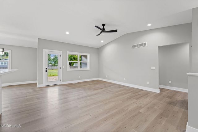6634 Long Street, Whitehouse, OH 43571