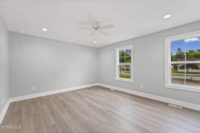 6634 Long Street, Whitehouse, OH 43571