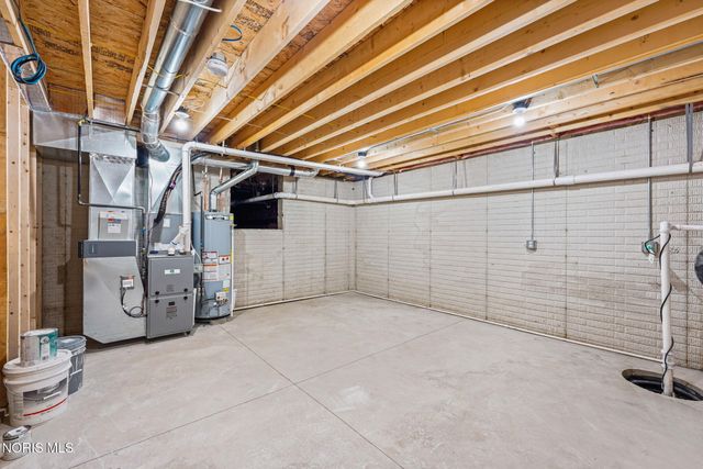 6634 Long Street, Whitehouse, OH 43571