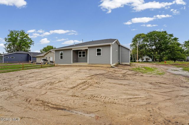 6634 Long Street, Whitehouse, OH 43571