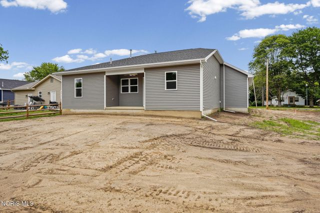 6634 Long Street, Whitehouse, OH 43571