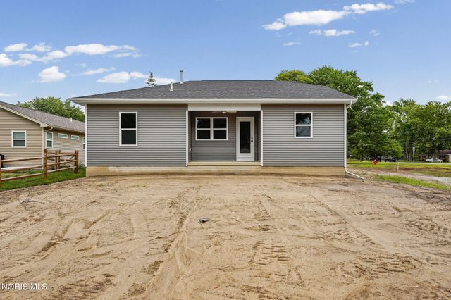 6634 Long Street, Whitehouse, OH 43571