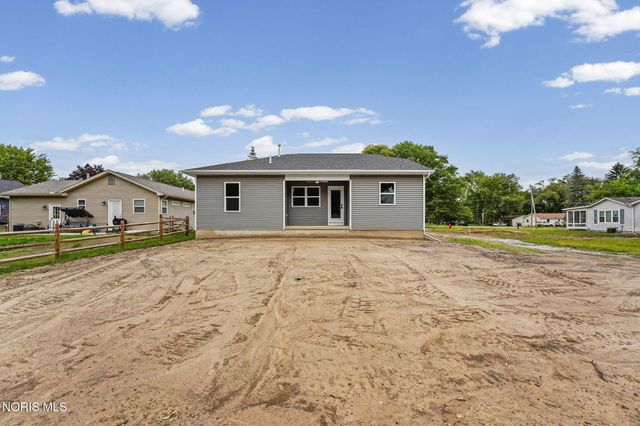 6634 Long Street, Whitehouse, OH 43571
