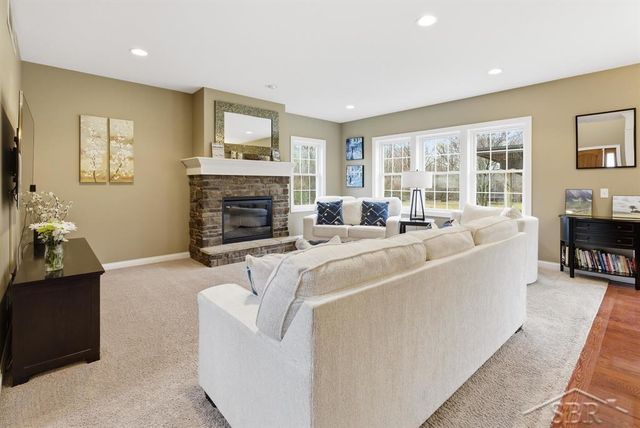 3369 E Greystone Place, Midland, MI 48642