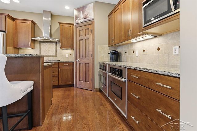 3369 E Greystone Place, Midland, MI 48642