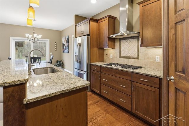 3369 E Greystone Place, Midland, MI 48642