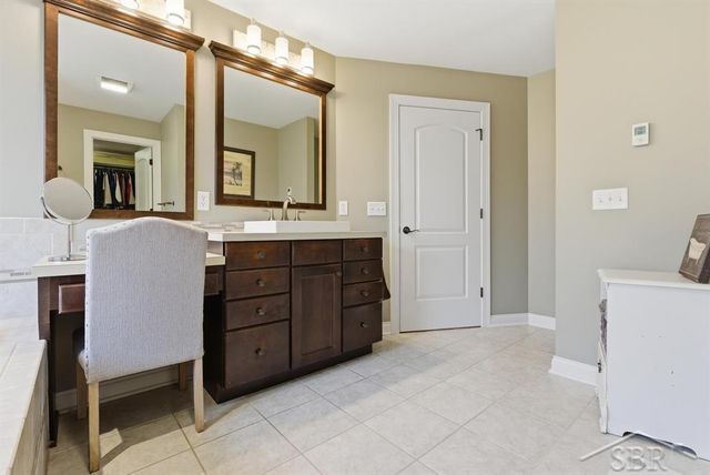 3369 E Greystone Place, Midland, MI 48642