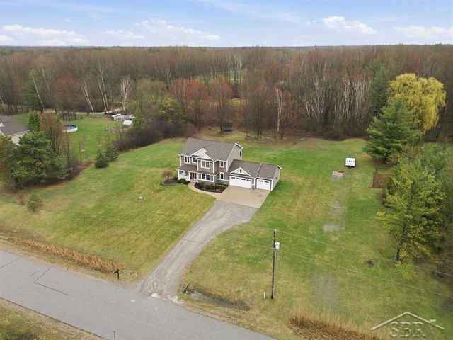 3369 E Greystone Place, Midland, MI 48642