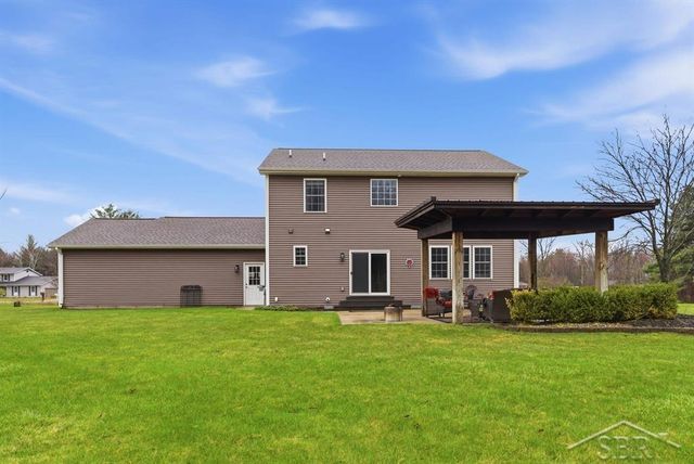 3369 E Greystone Place, Midland, MI 48642