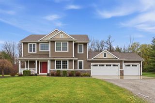 3369 E Greystone Place, Midland, MI 48642